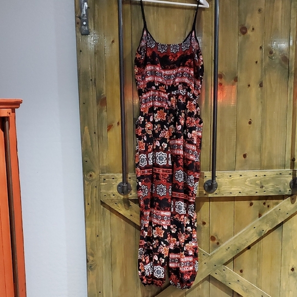 Liberty Love Black and Red Jumpsuit Romper Adjustable Straps - Picture 9 of 12